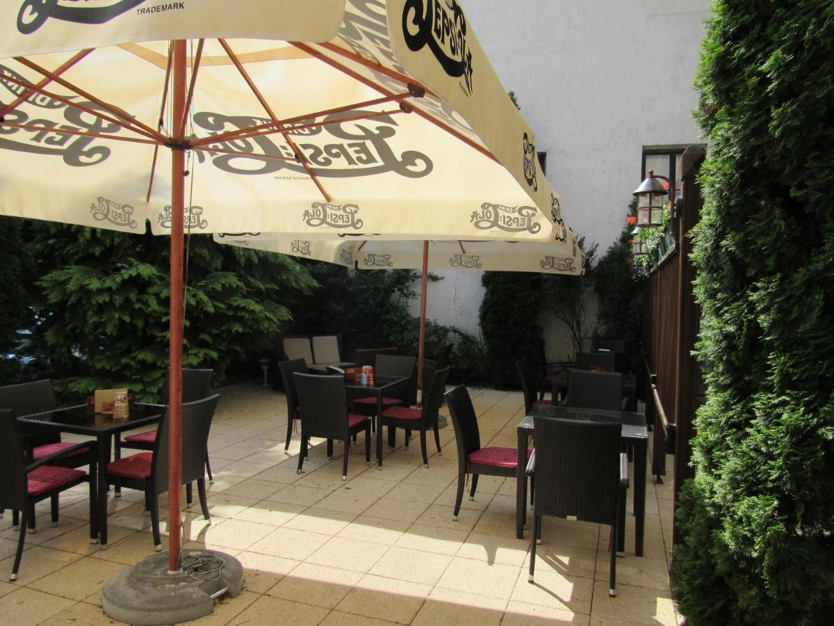 Szent Gellert Hotel Székesfehérvár Exterior foto
